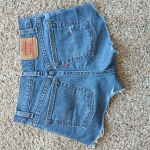 Levi's Distressed Denim Shorts Size 24